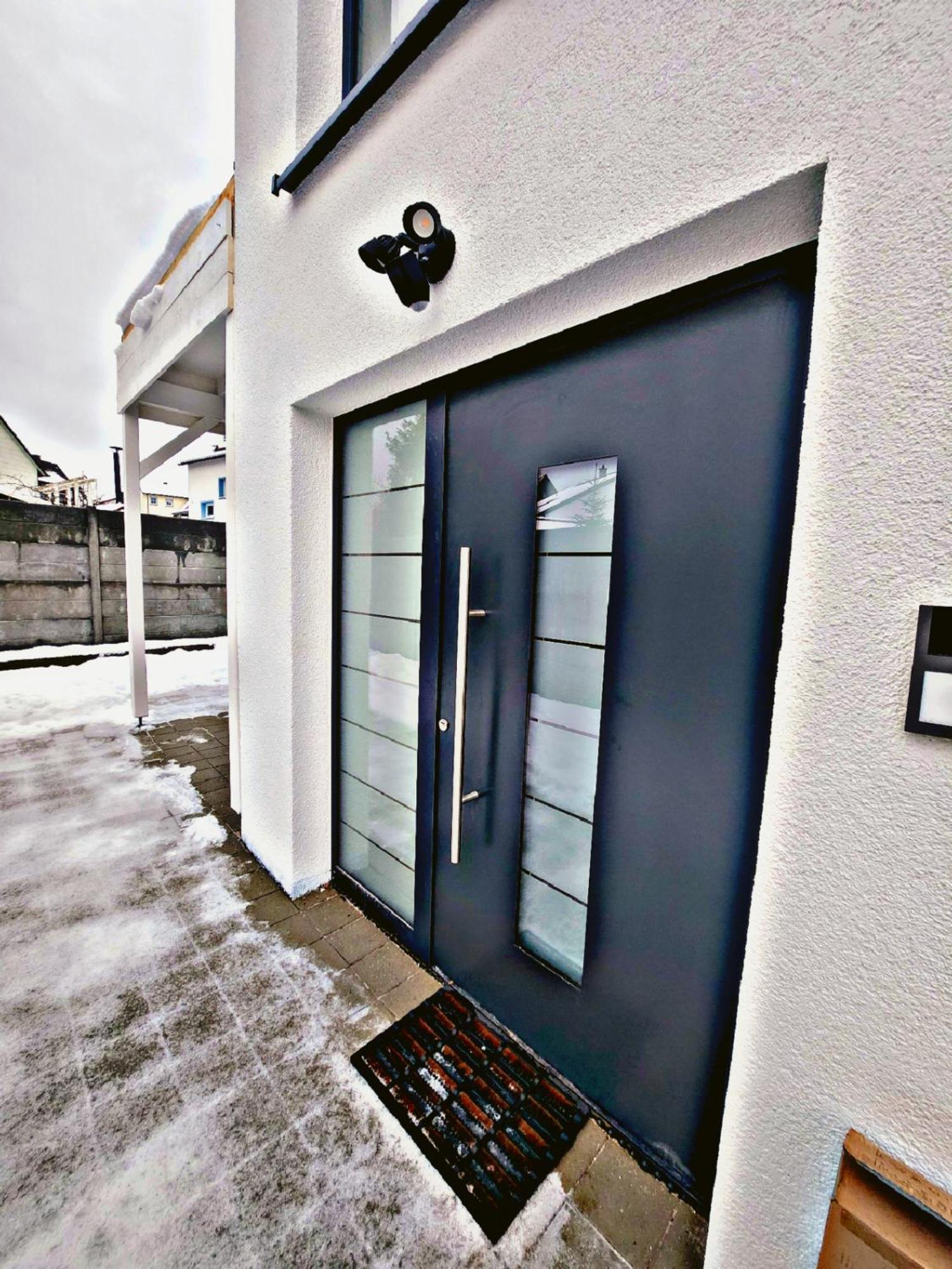 Lions Place Premium Apartments Comfort Optionaler Zugang Zum Spa- Bereich ไฮเดนไฮม์ อันแดร์ เบรนซ์ ภายนอก รูปภาพ