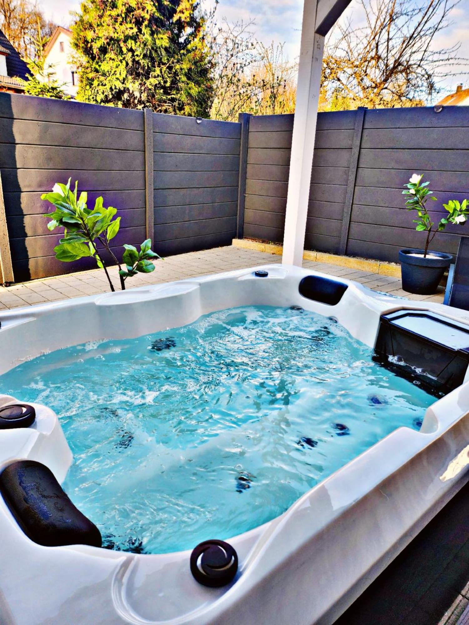 Lions Place Premium Apartments Comfort Optionaler Zugang Zum Spa- Bereich ไฮเดนไฮม์ อันแดร์ เบรนซ์ ภายนอก รูปภาพ