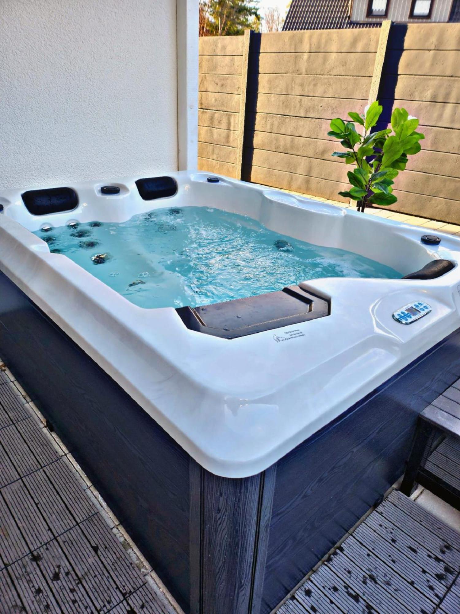 Lions Place Premium Apartments Comfort Optionaler Zugang Zum Spa- Bereich ไฮเดนไฮม์ อันแดร์ เบรนซ์ ภายนอก รูปภาพ